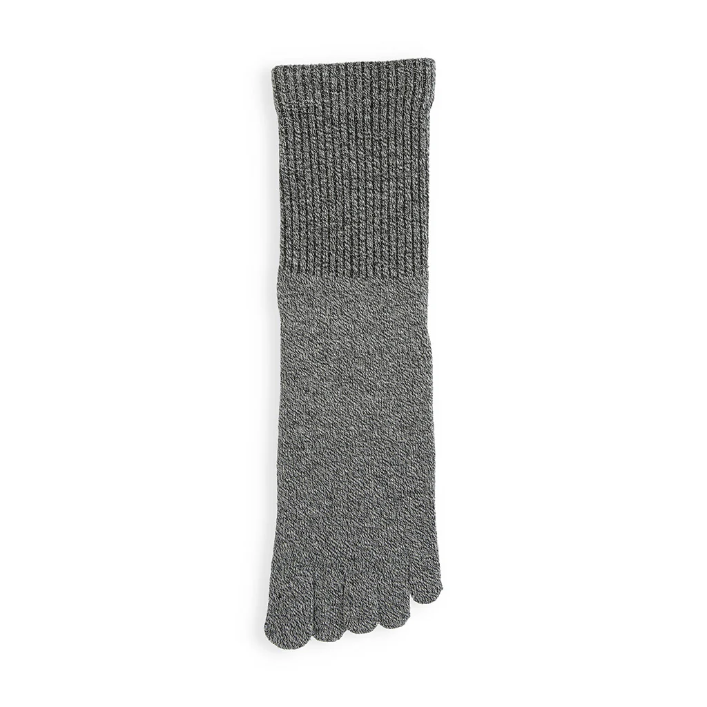 Loose-Fit Cotton Toe  Crew Socks - Image 10