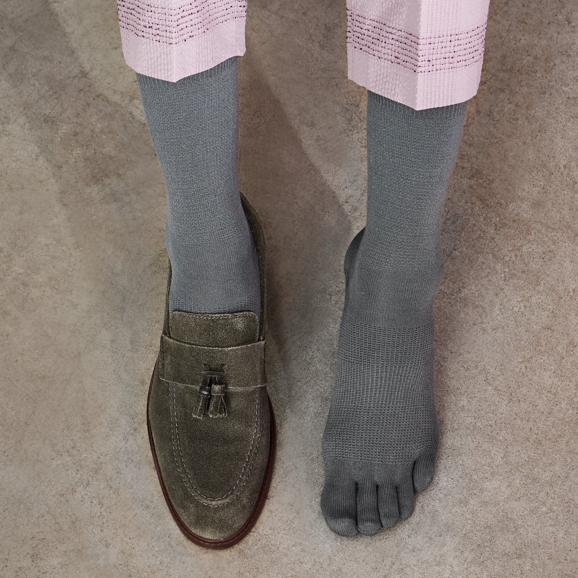 Soft-Fit Cuff Toe  Crew Socks - Image 3