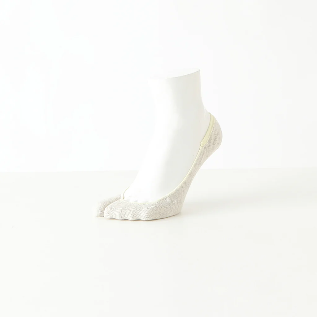 Cotton Tabi No-Show Socks - Image 5
