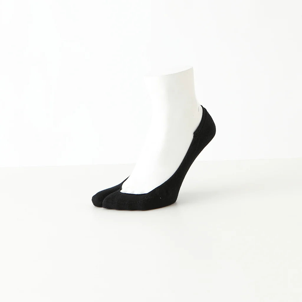 Cotton Tabi No-Show Socks - Image 8