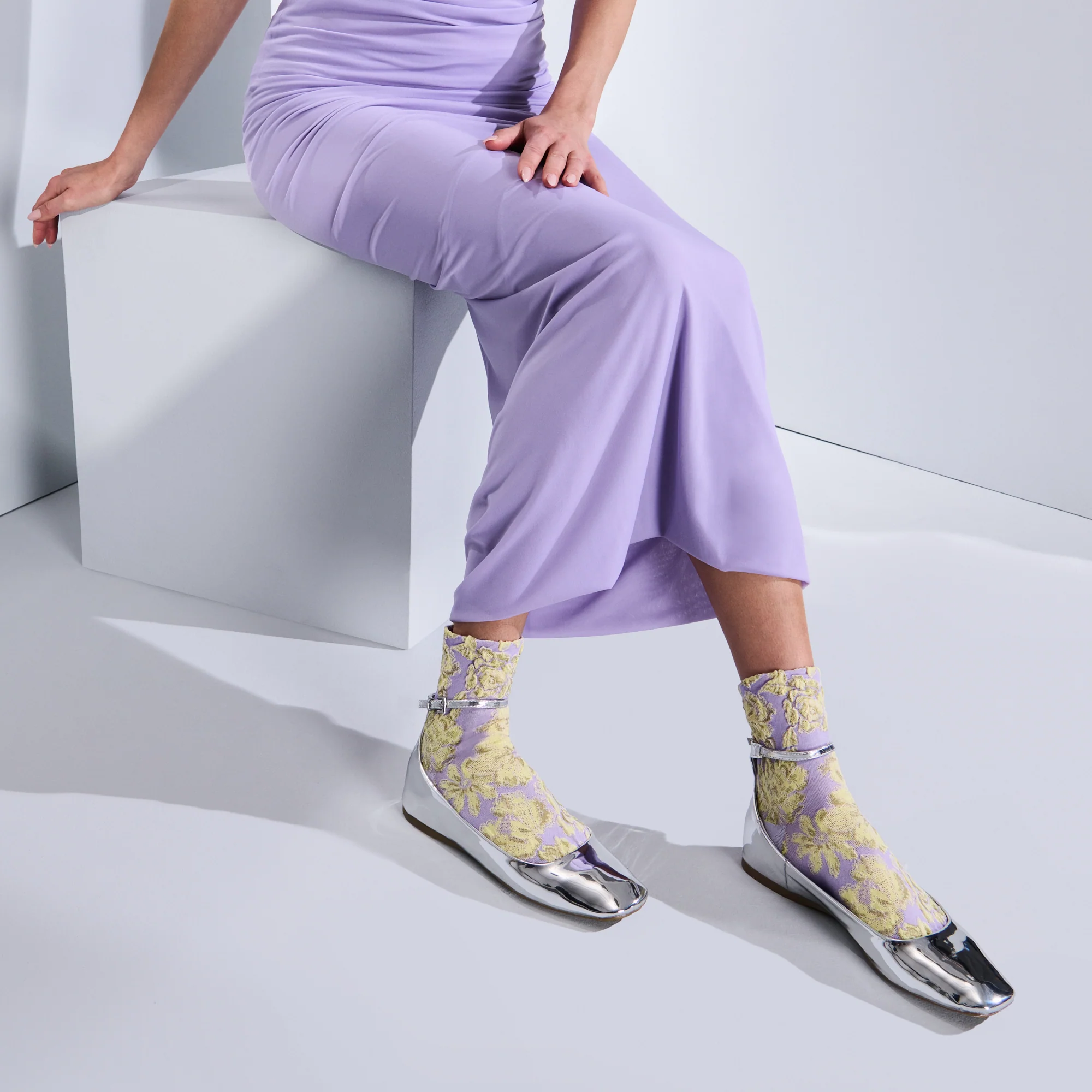 Float Fleur Silky Cotton Crew Socks - Image 2