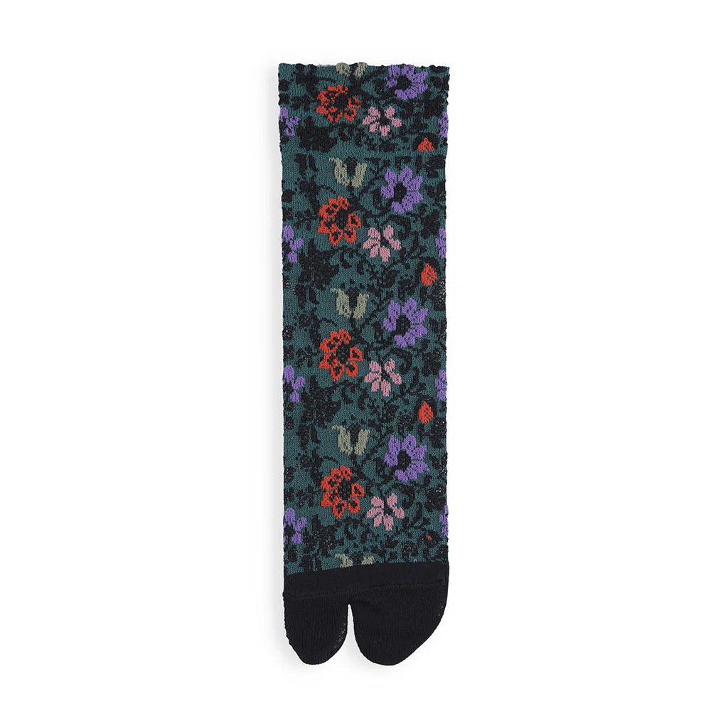 Float Flower Cotton Tabi Crew Socks - Image 18