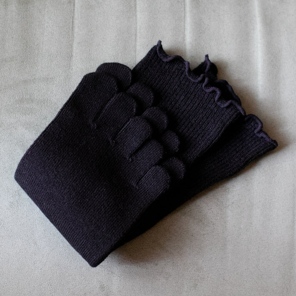 Loose-Fit Cotton Toe Crew Socks - Image 7