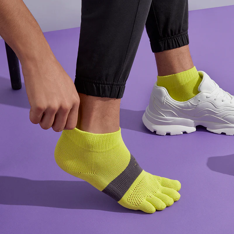 Signature Run Toe  Socks - Image 5