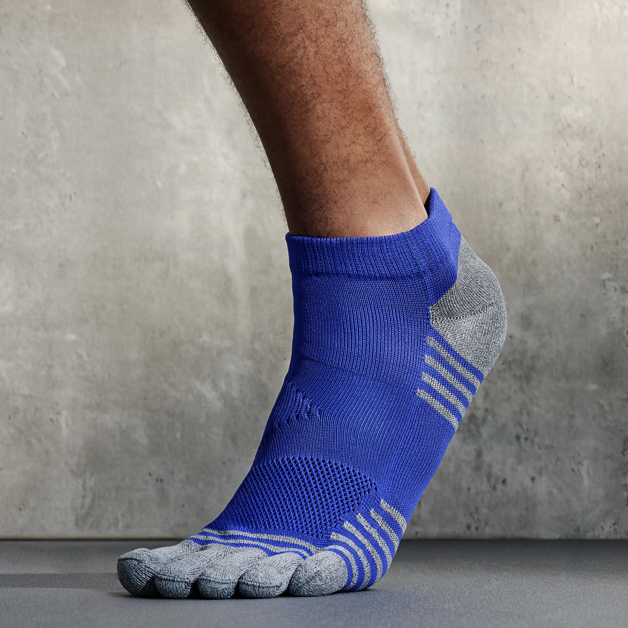 Super Fit Grip Run Toe Socks - Image 3
