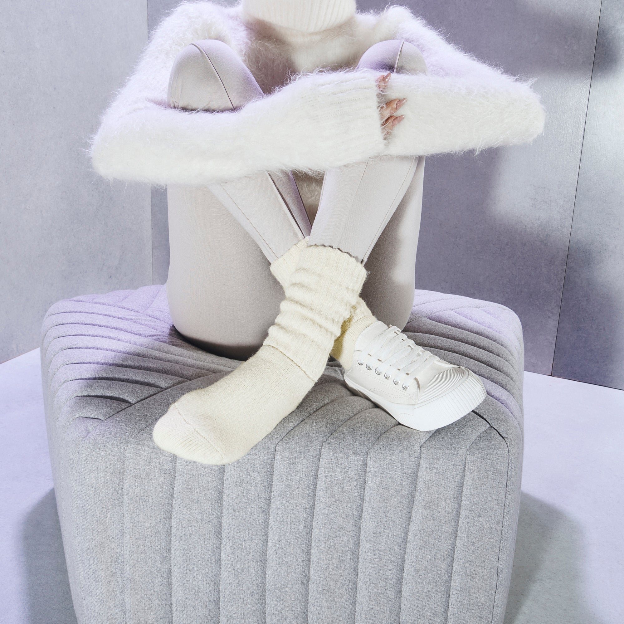 Pile-Lined Lounge Crew Socks - Image 3