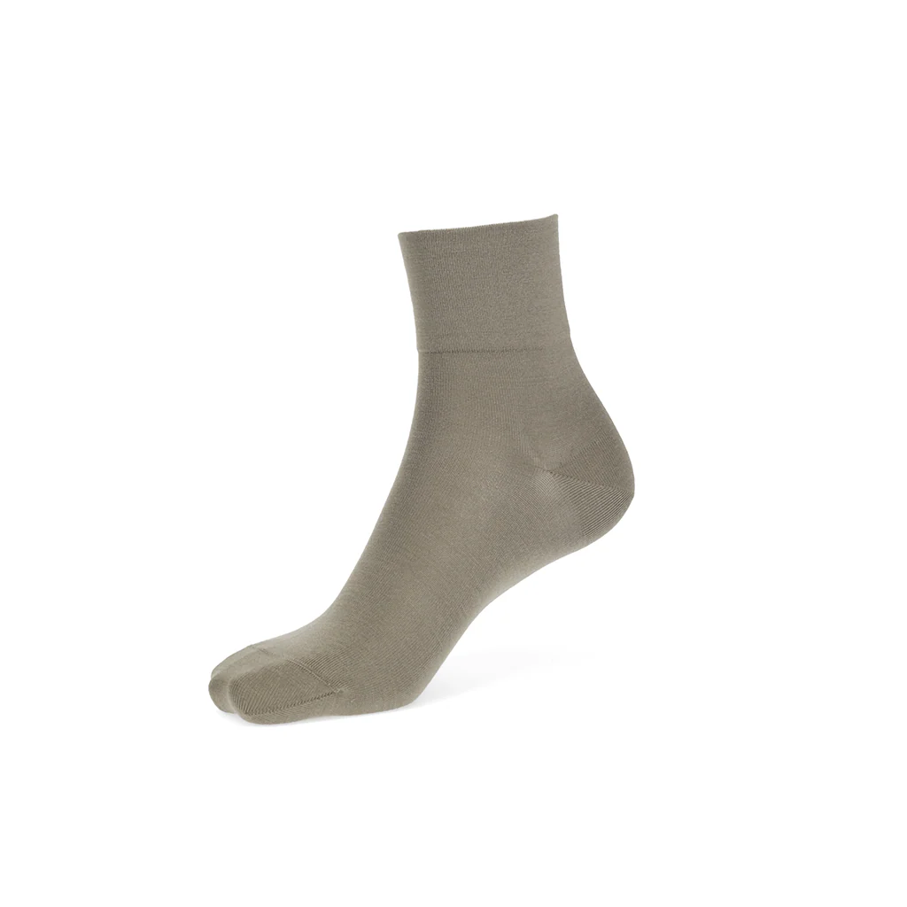Premium Silk  Quarter Socks - Image 9