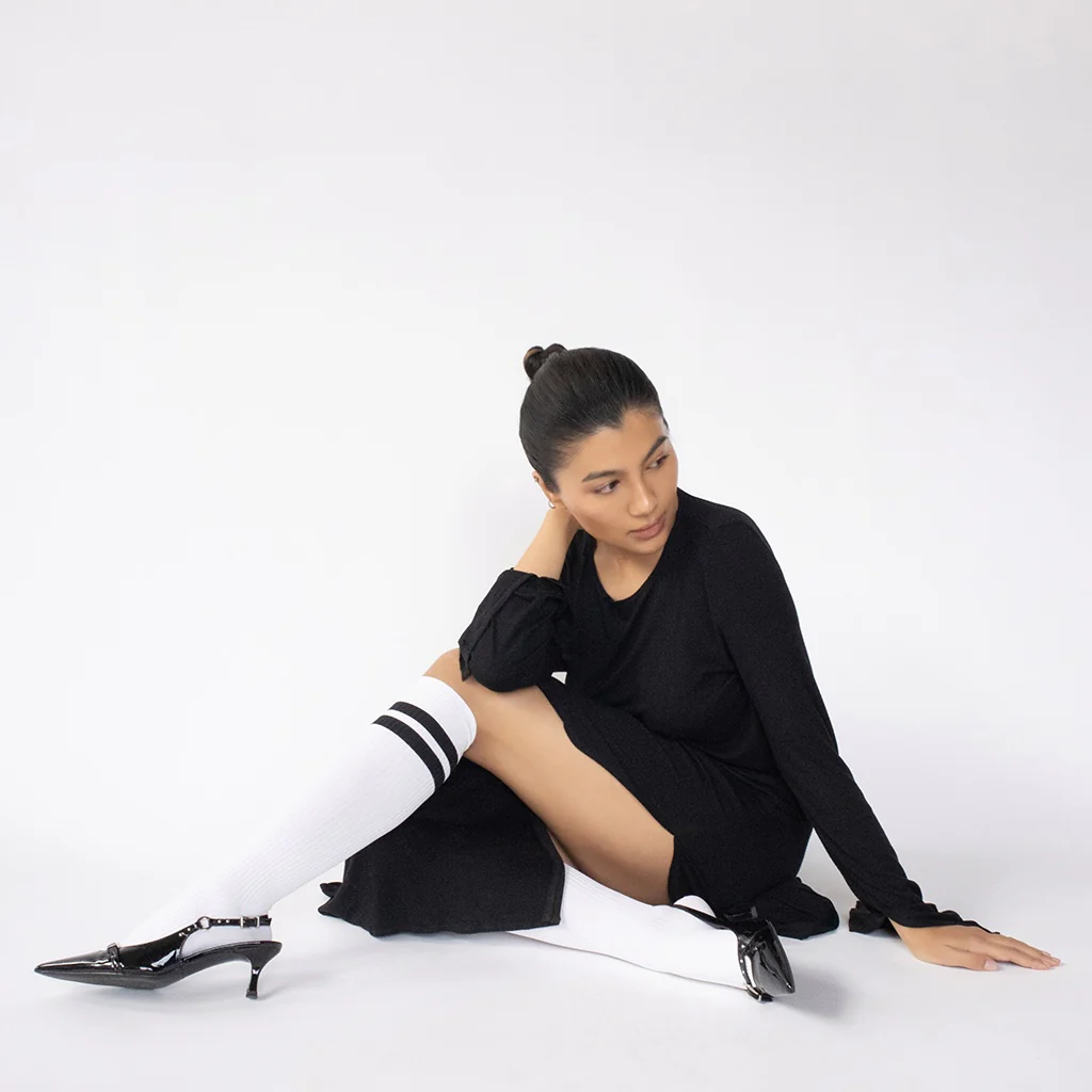 Striped Dry Knee-High Socks - Image 3