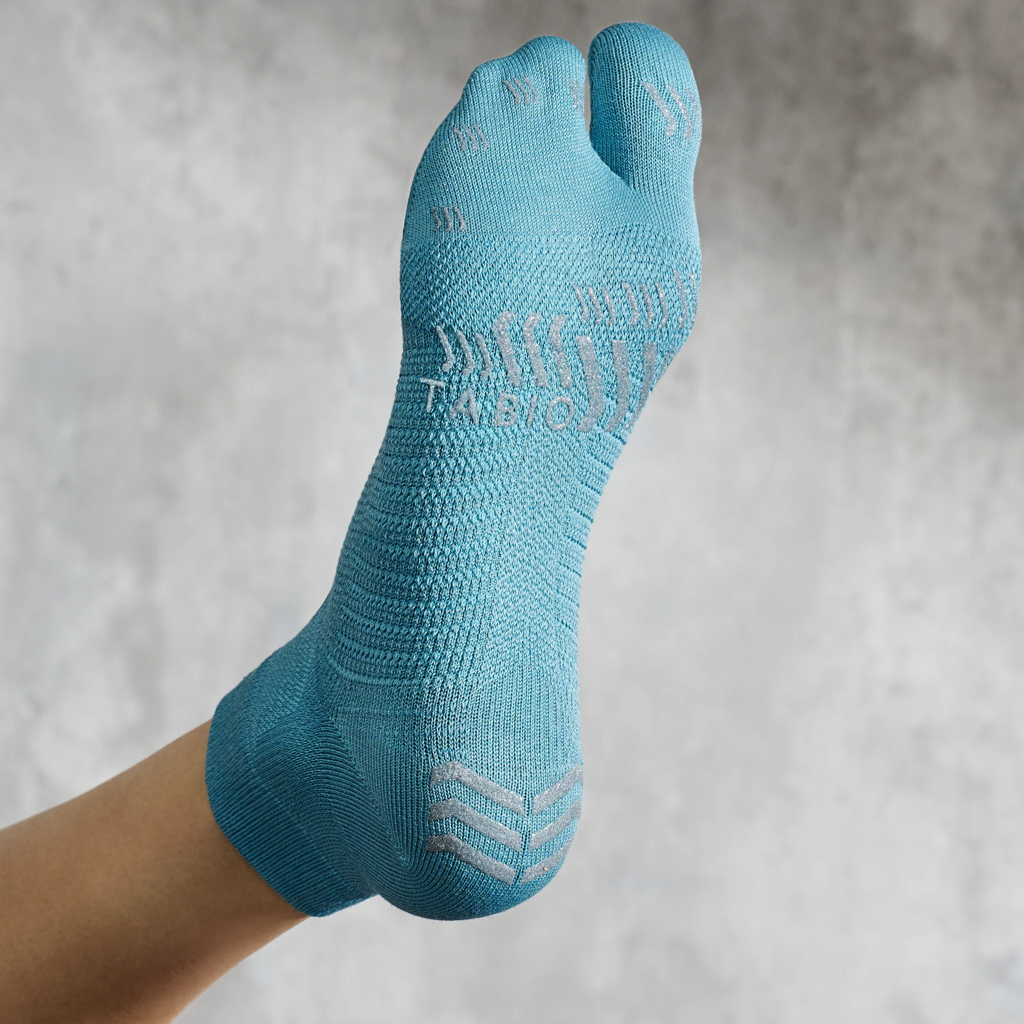 Signature Run Tabi Socks - Image 5
