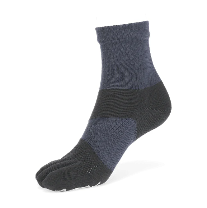 Signature Run Toe Crew Socks - Image 14